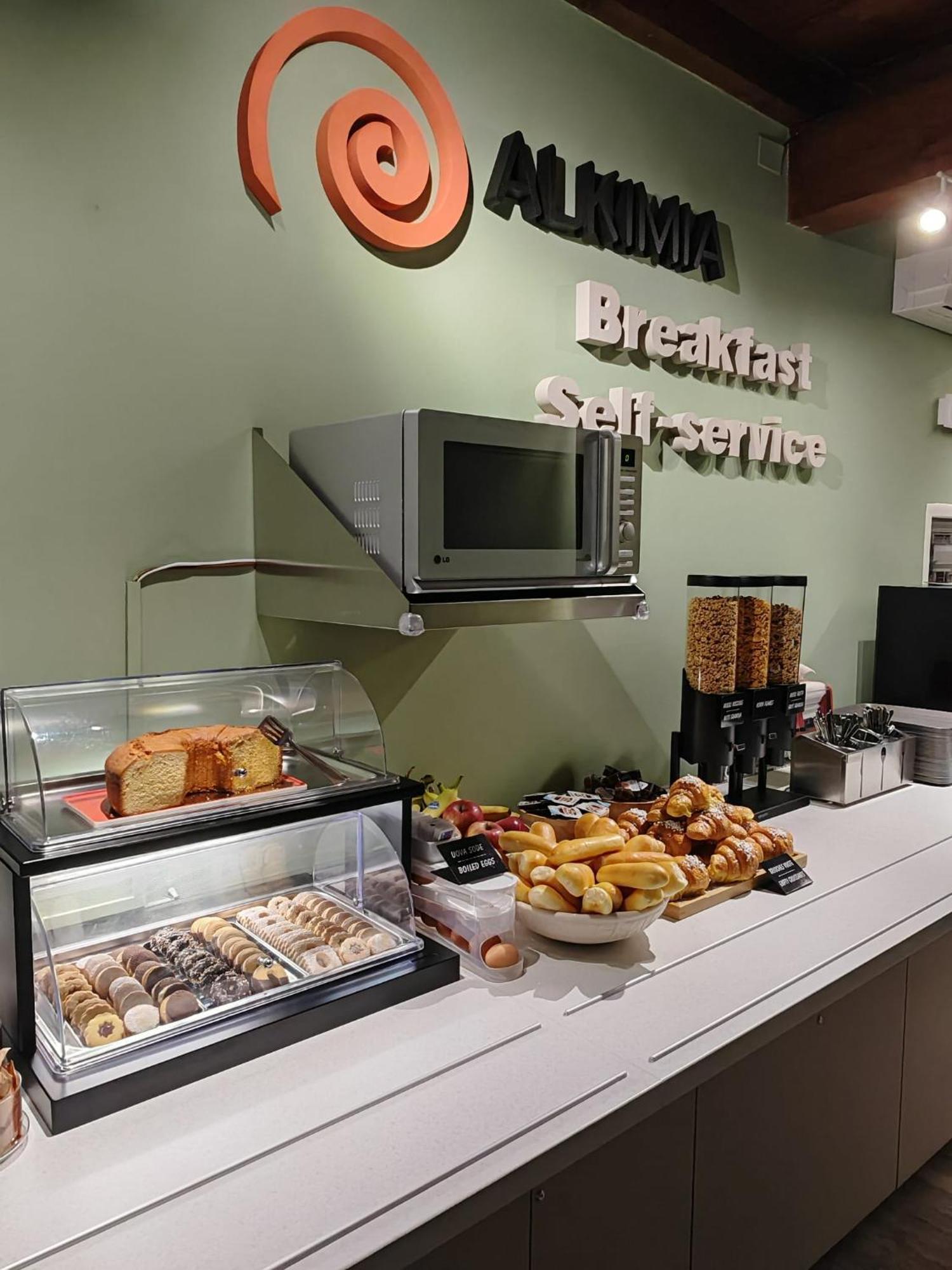 Alkimia Smart Rooms Ferrara Bagian luar foto