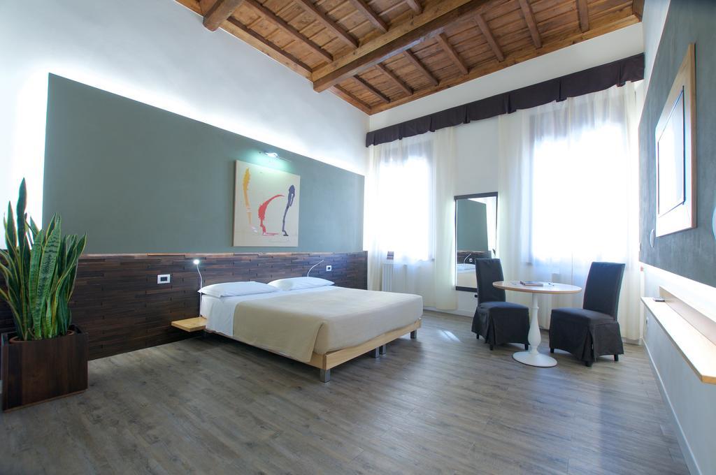 Alkimia Smart Rooms Ferrara Bagian luar foto